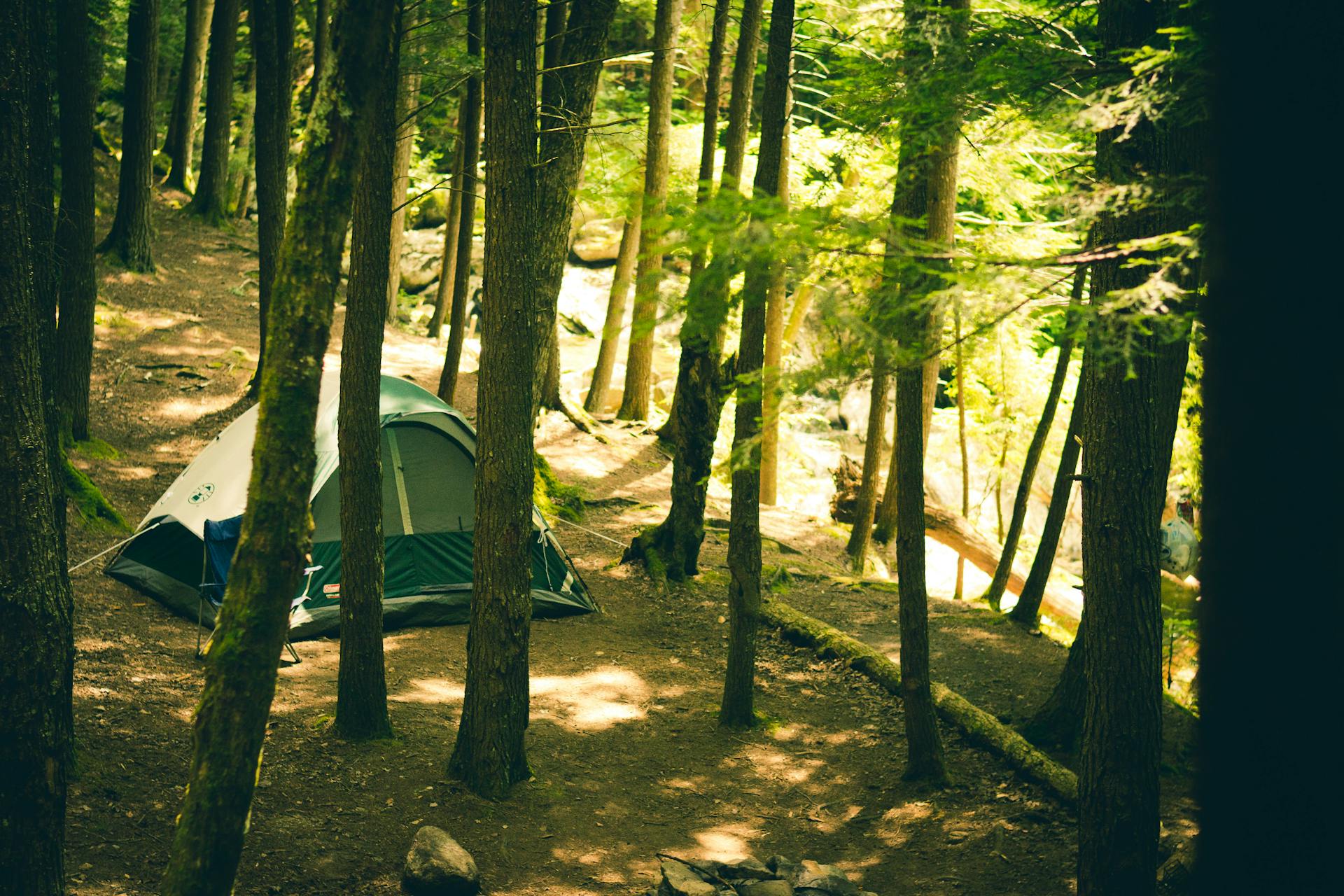 Camping Safety 101: The Essential Dos and Don’ts for Every Outdoor Adventure